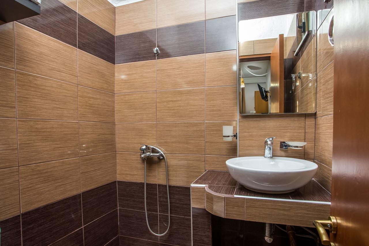 פליראקי Toulas Studios & Apts No2 מראה חיצוני תמונה