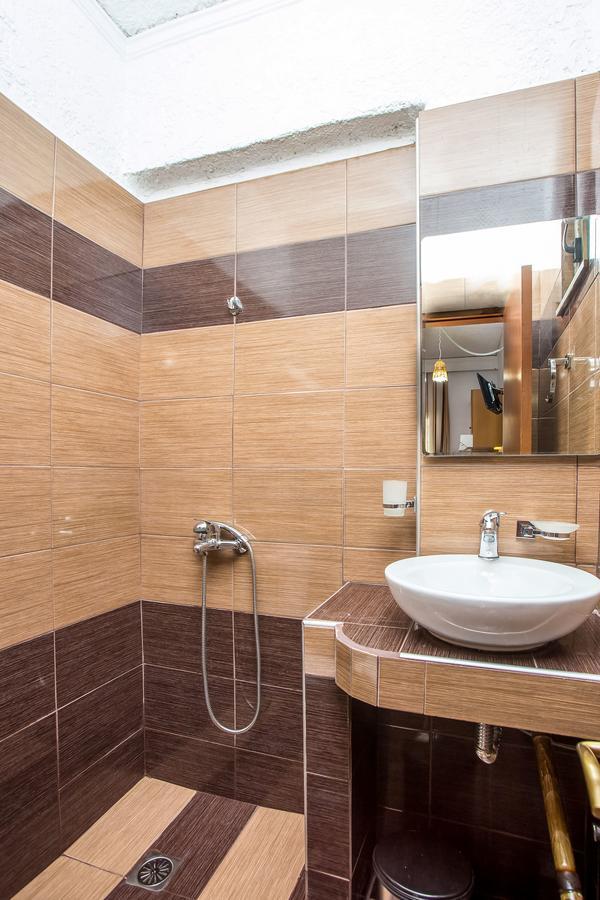 פליראקי Toulas Studios & Apts No2 מראה חיצוני תמונה